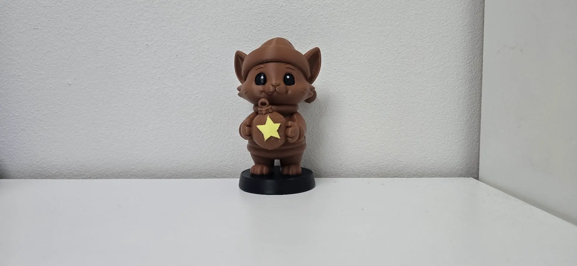 Cat with Star Ornament Christmas Figurine