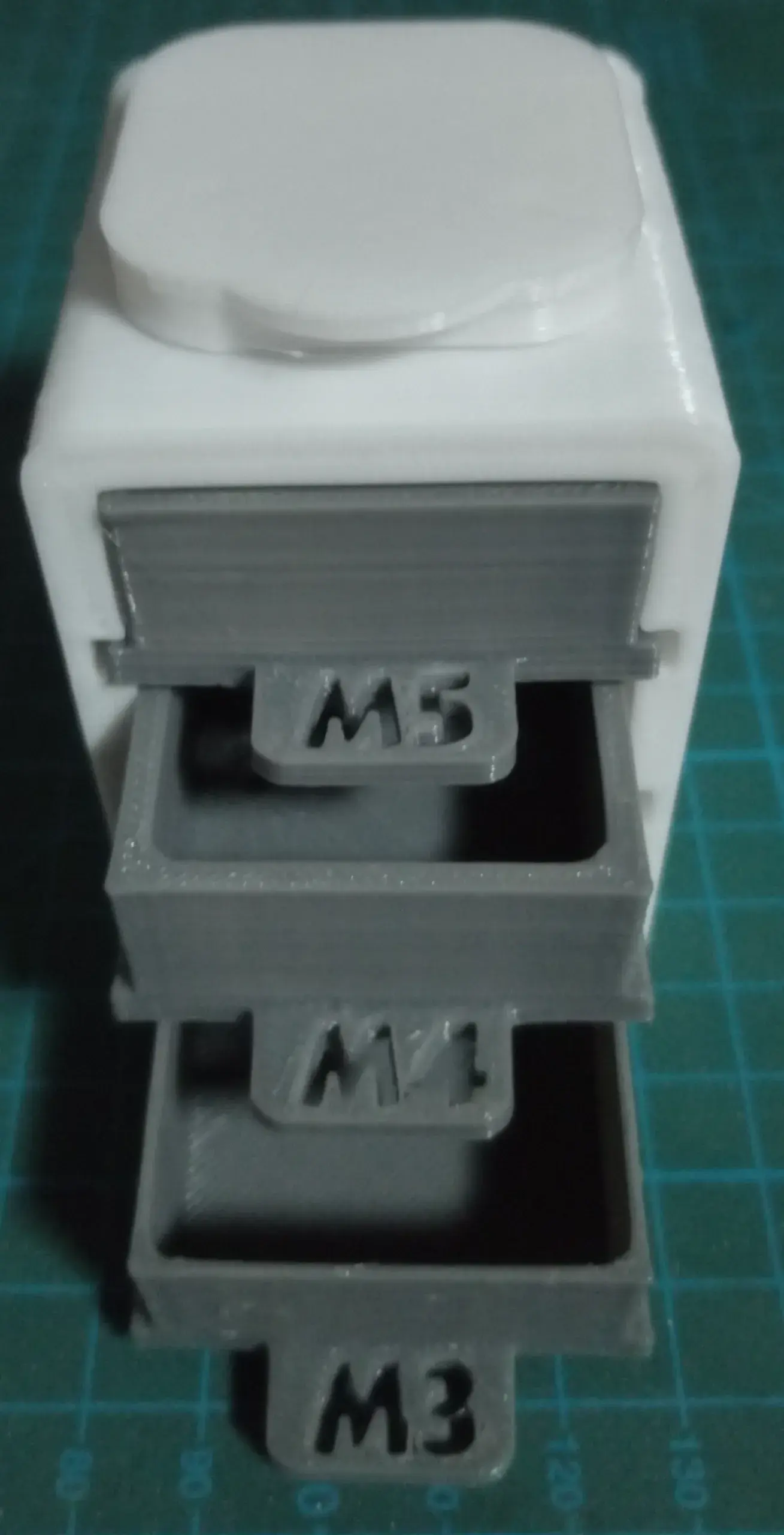 Automatic Sorting Box M3-M4-M5 Nuts