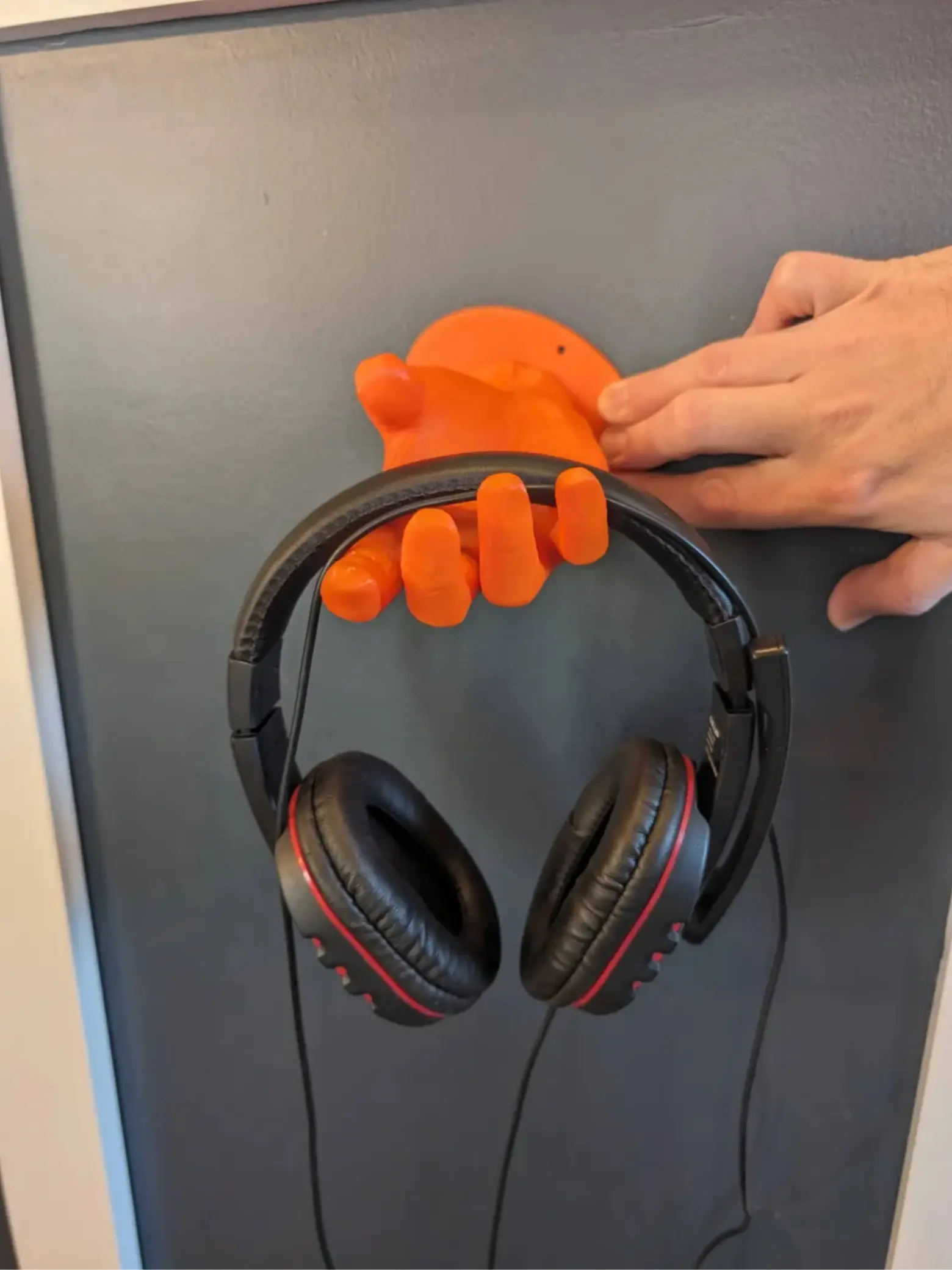 Wall Mountable Hand Headphone Holder