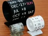 Perpetual calendar with mechanically automatic day by Shiura-0
