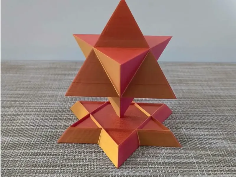 Stella Octangula - Octaèdre étoilé - Base Étoile de David