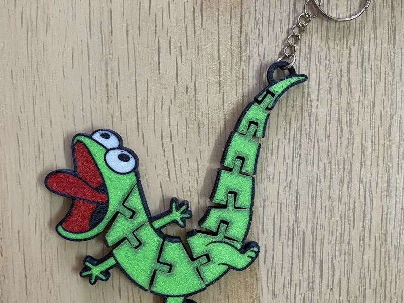 Articulated Lizard Keychain Tom