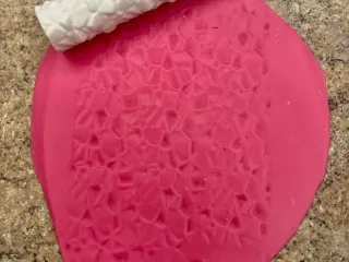Crystal pattern roller