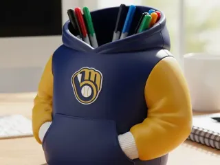 MILWAUKEE BREWERS PEN HOLDER