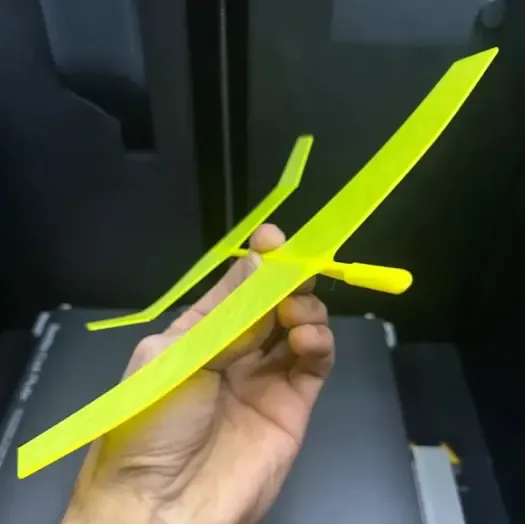 Thin airplane
