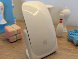 Magic Mouse Stand (Dock)-1