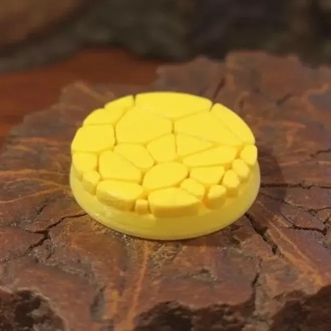 Cracked miniature base - 25mm and 30mm