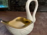 Swan Pot-1