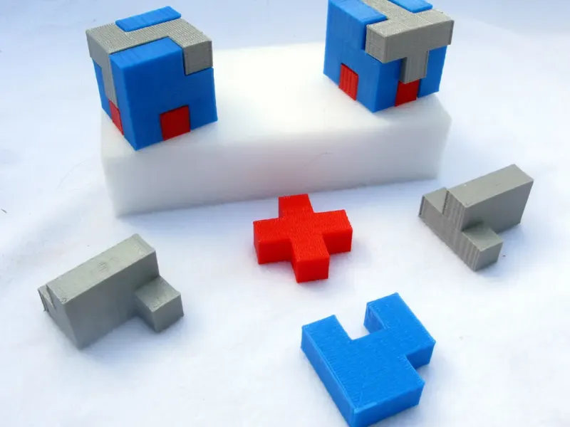 Würfelpuzzles mit und ohne Symmetrie