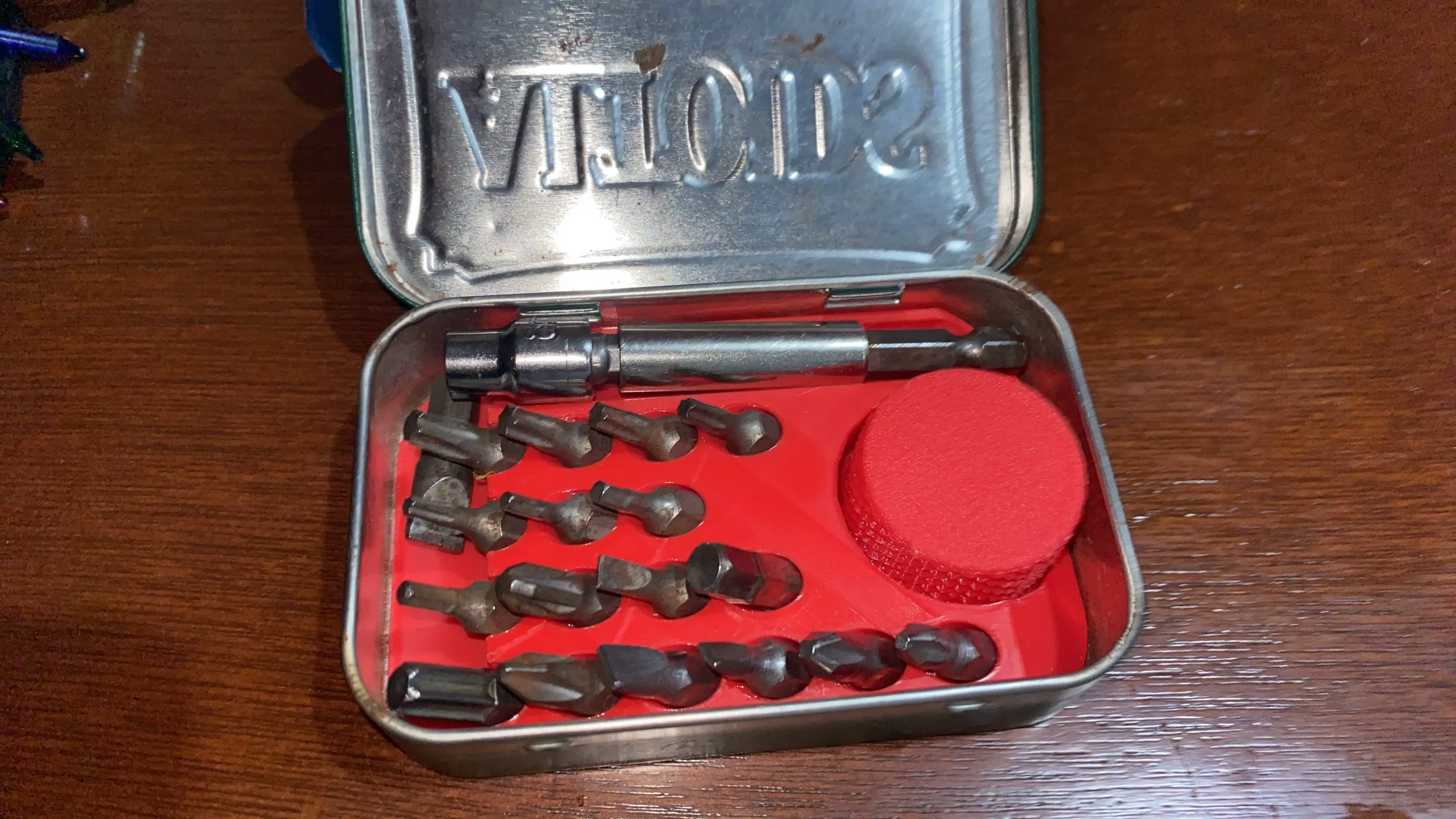 Set herramientas caja altoids