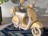 Vespa Model Scaled-1