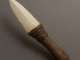 🦈 Primitive Shark-Tooth Dagger – 3D Printable Display Prop-0