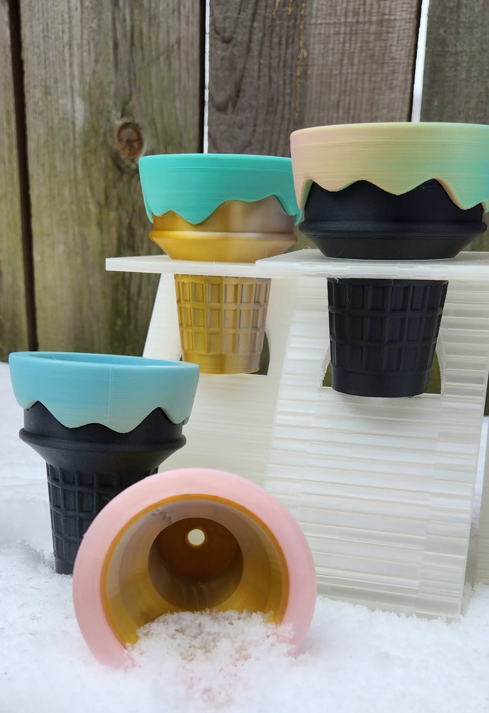 ICE CREAM CONE POT AND STAND