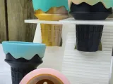 ICE CREAM CONE POT AND STAND-2