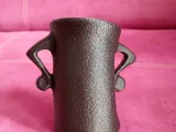 Modern Thinking Vase-2