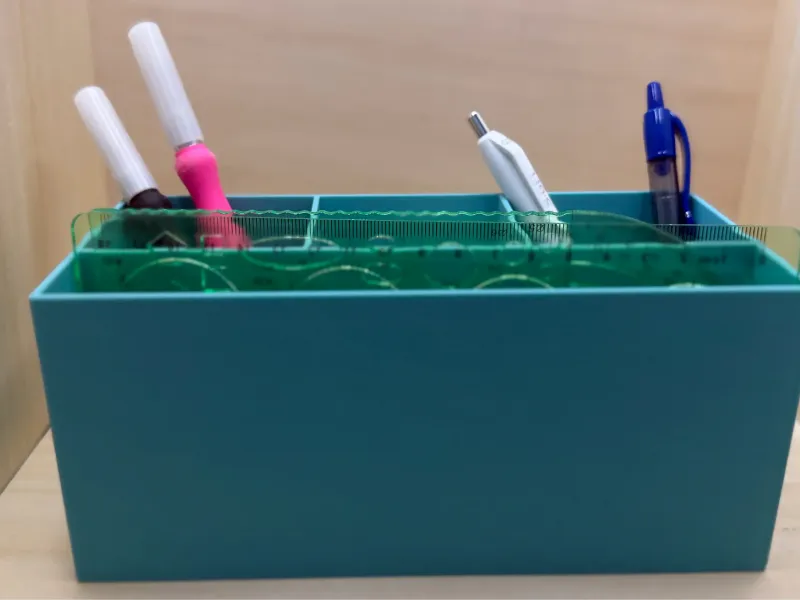 仕切り付き収納ボックス