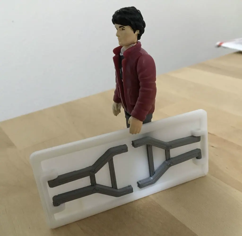 Folding Table (1/18 scale)