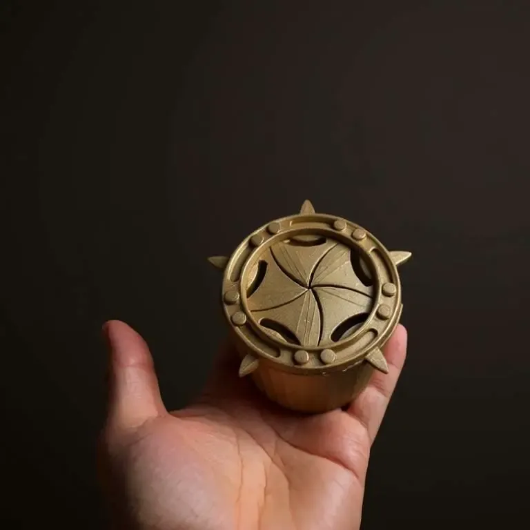 Pentagon Flap Container