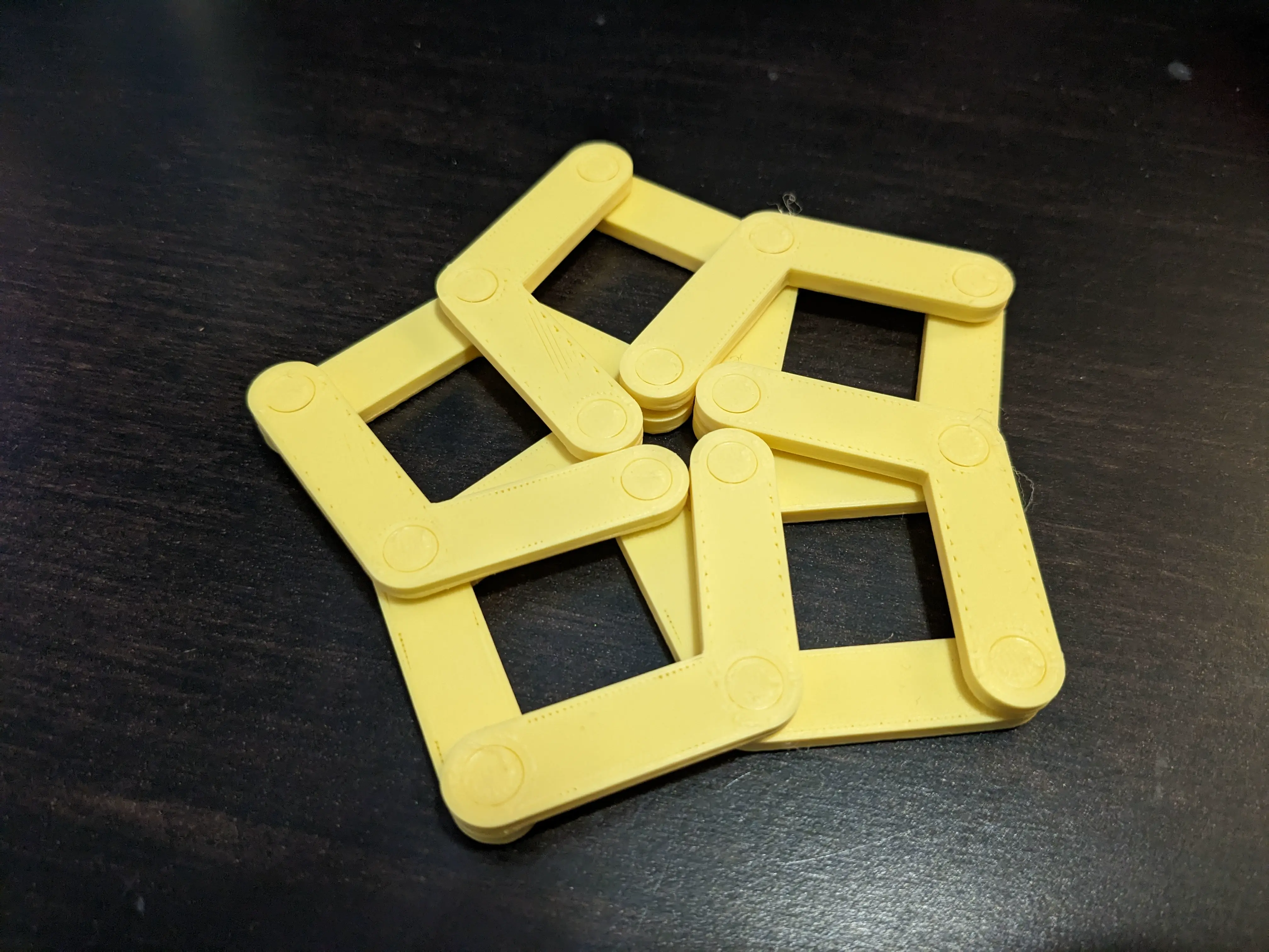 Star hinge fidget toy