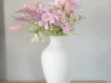Essence Vase-0