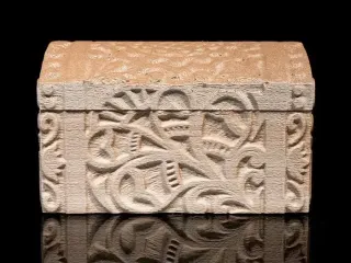 Jewelry box