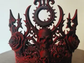 Crimson Eclipse Crown