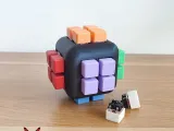 Rubicone – A Colorful Clicker Cube-1