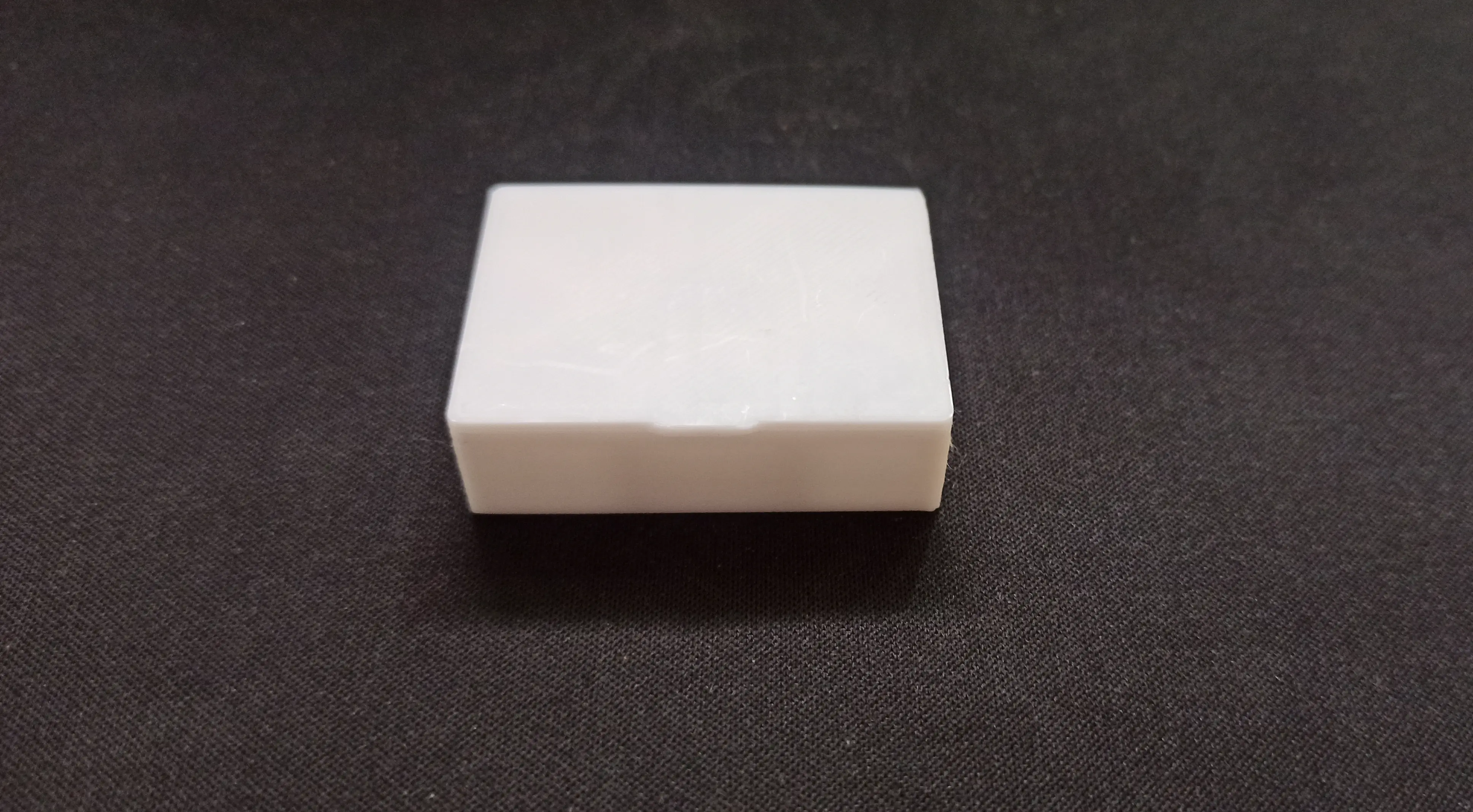 Stäbchenhalter mit Box