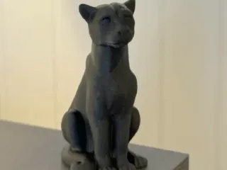 Sitting Cat Figure