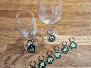 Party Stemware Markers & Holder (8 Pack)