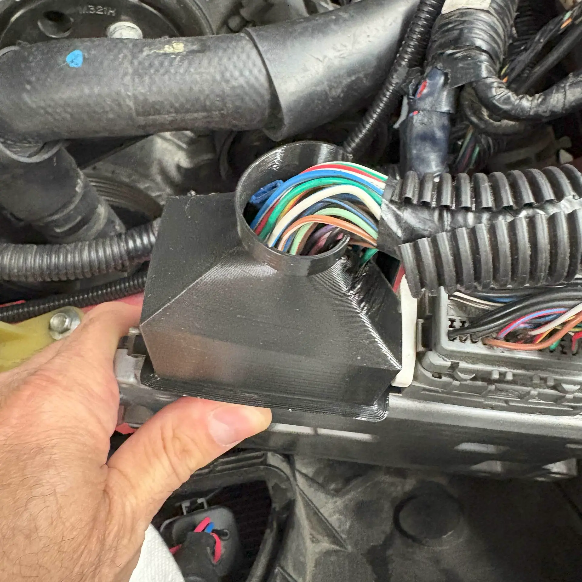 Miata NC - ECU - Connector dust boot