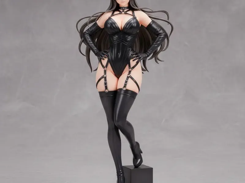 Noir Dominion Queen – Ecchi Latex Elegance