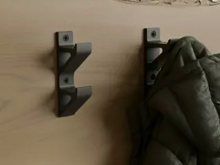 Double strong hook
