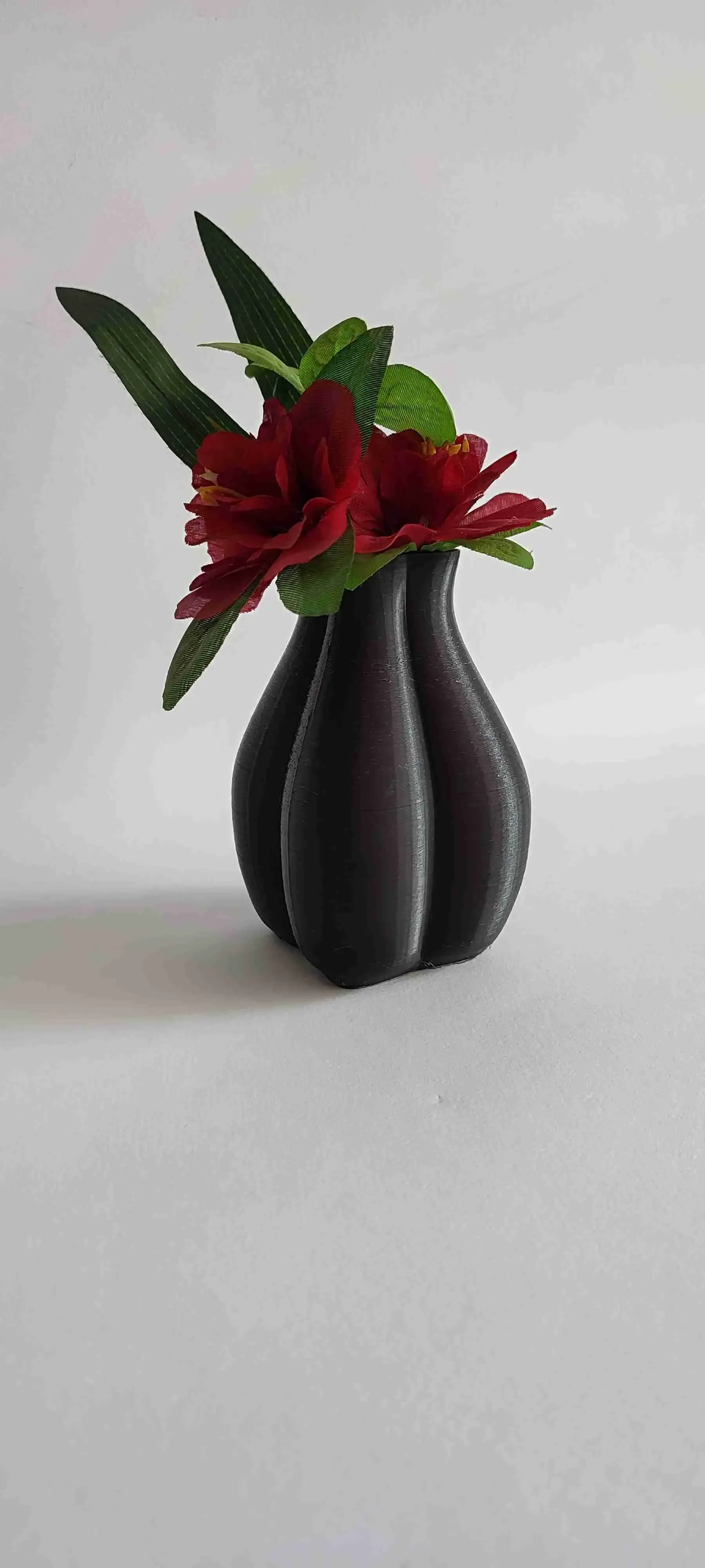 cloverleaf vase