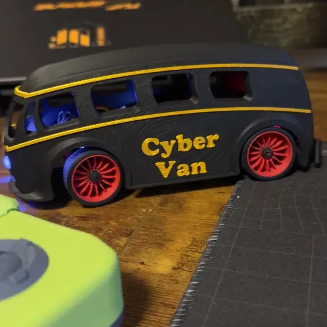 Cyber Van RC: Ultimate Edition / Cyber Van RC: Edición Defin