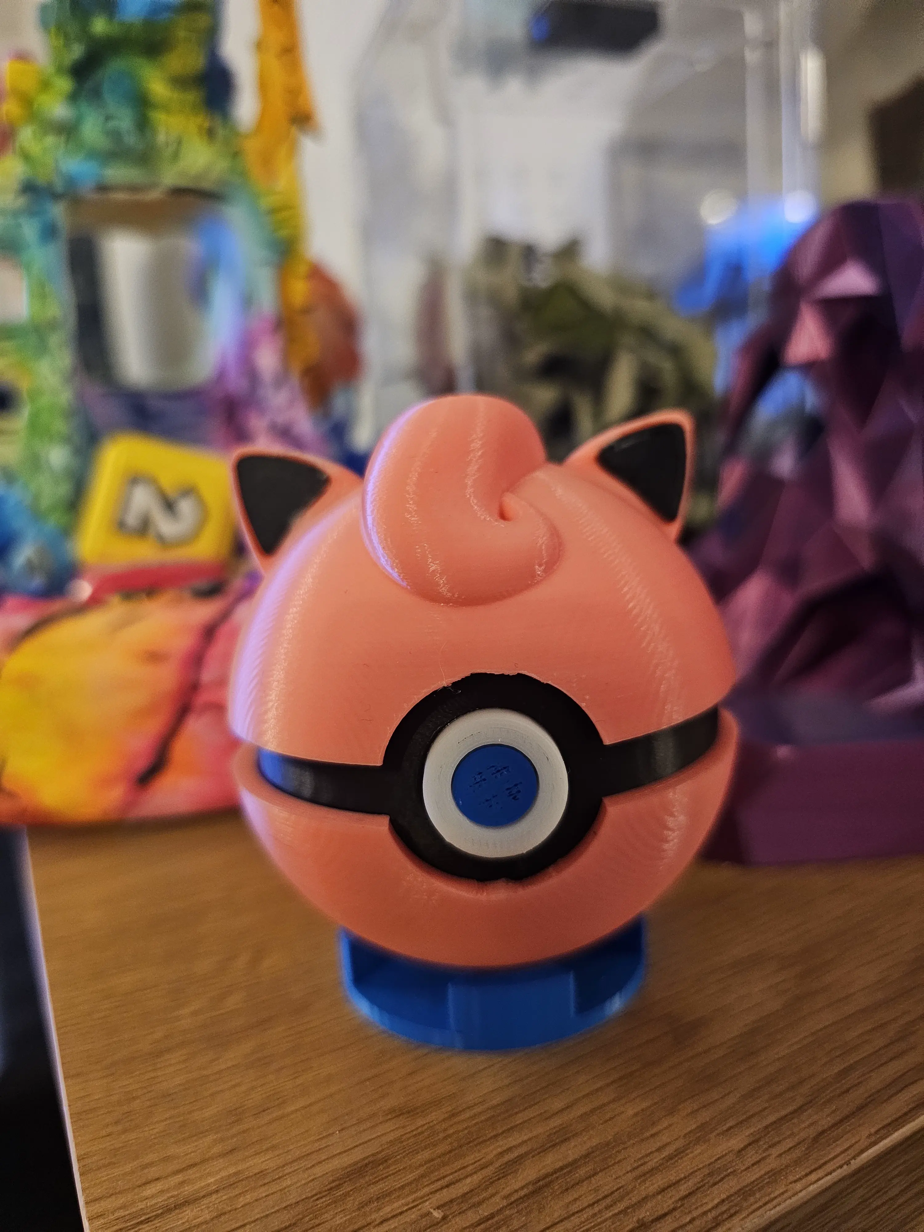 Jigglypuff Pokeball
