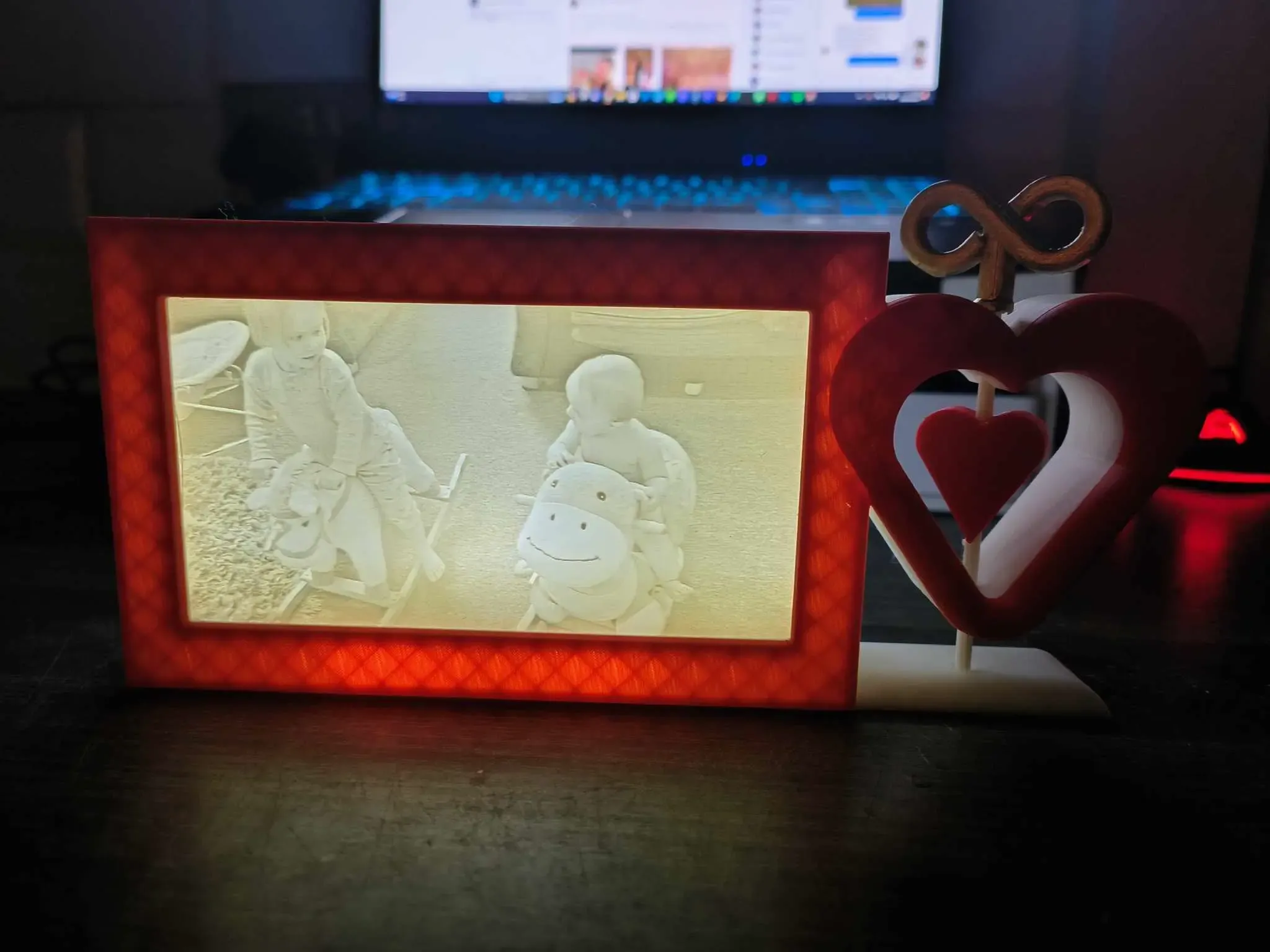 VALENTINES DAY | LITHOPHANE STAND | SPINNING HEART