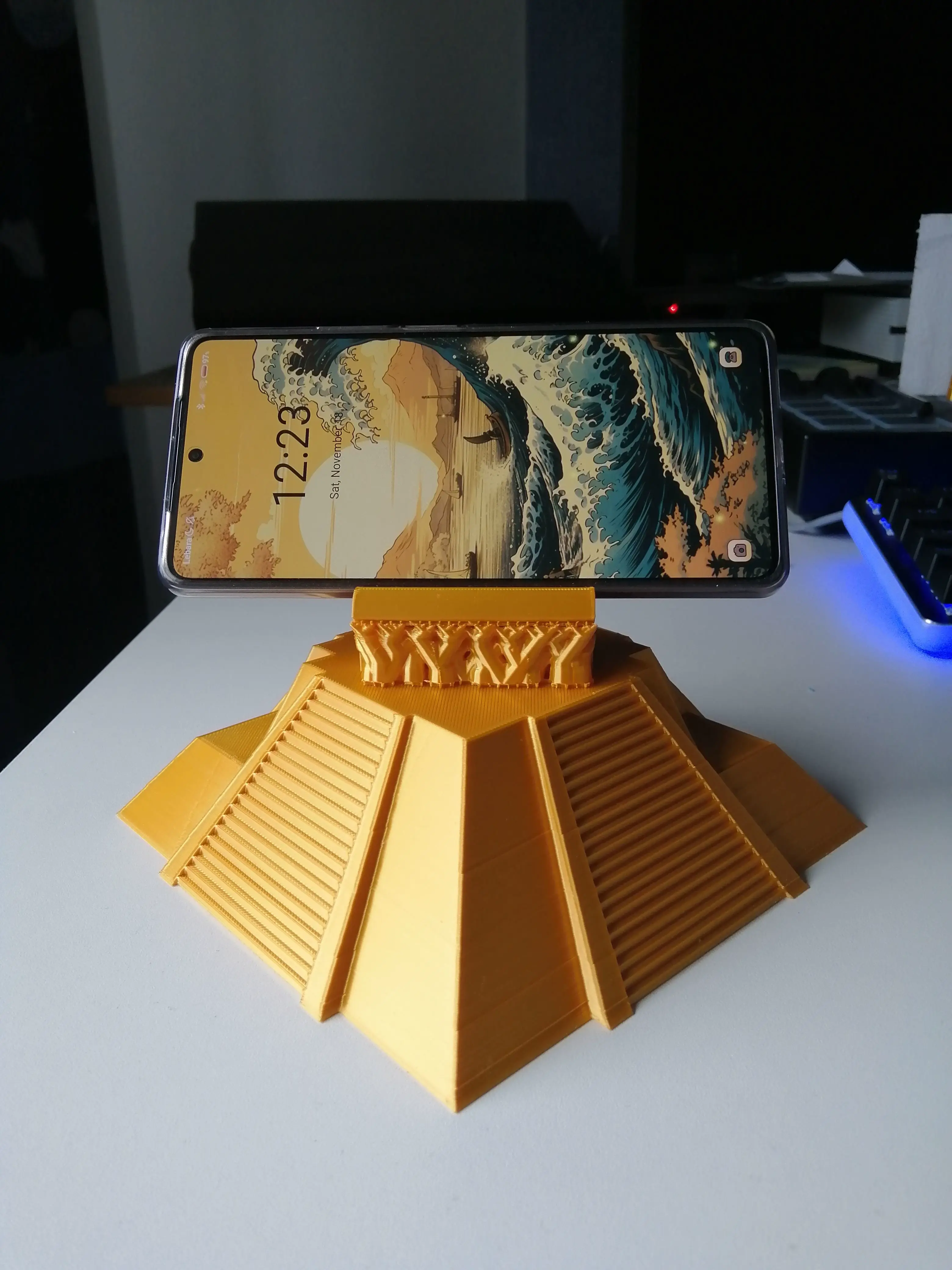 Aztec Pyramid Controller Holder