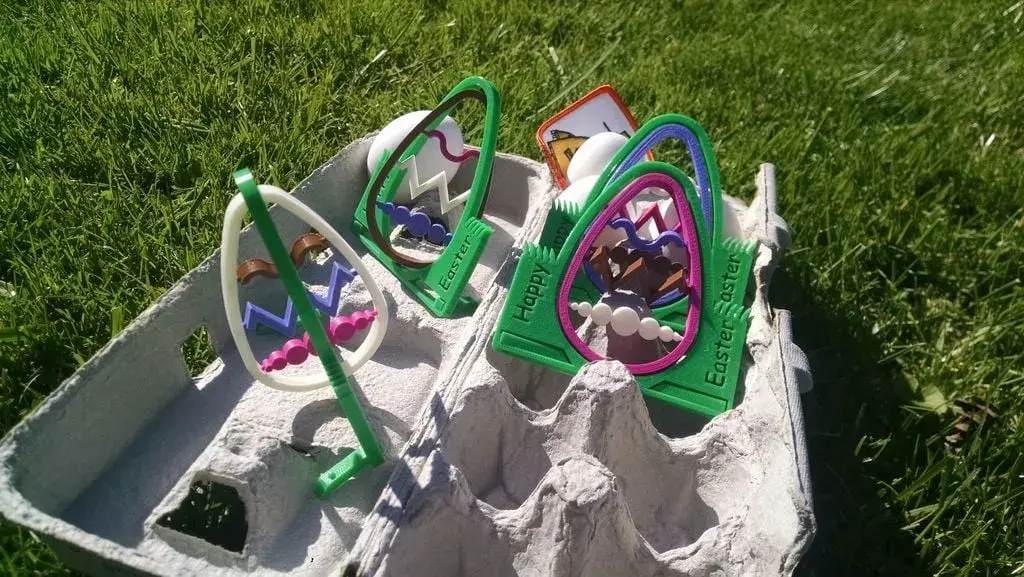 uovo di Pasqua rotante stampato in 3D