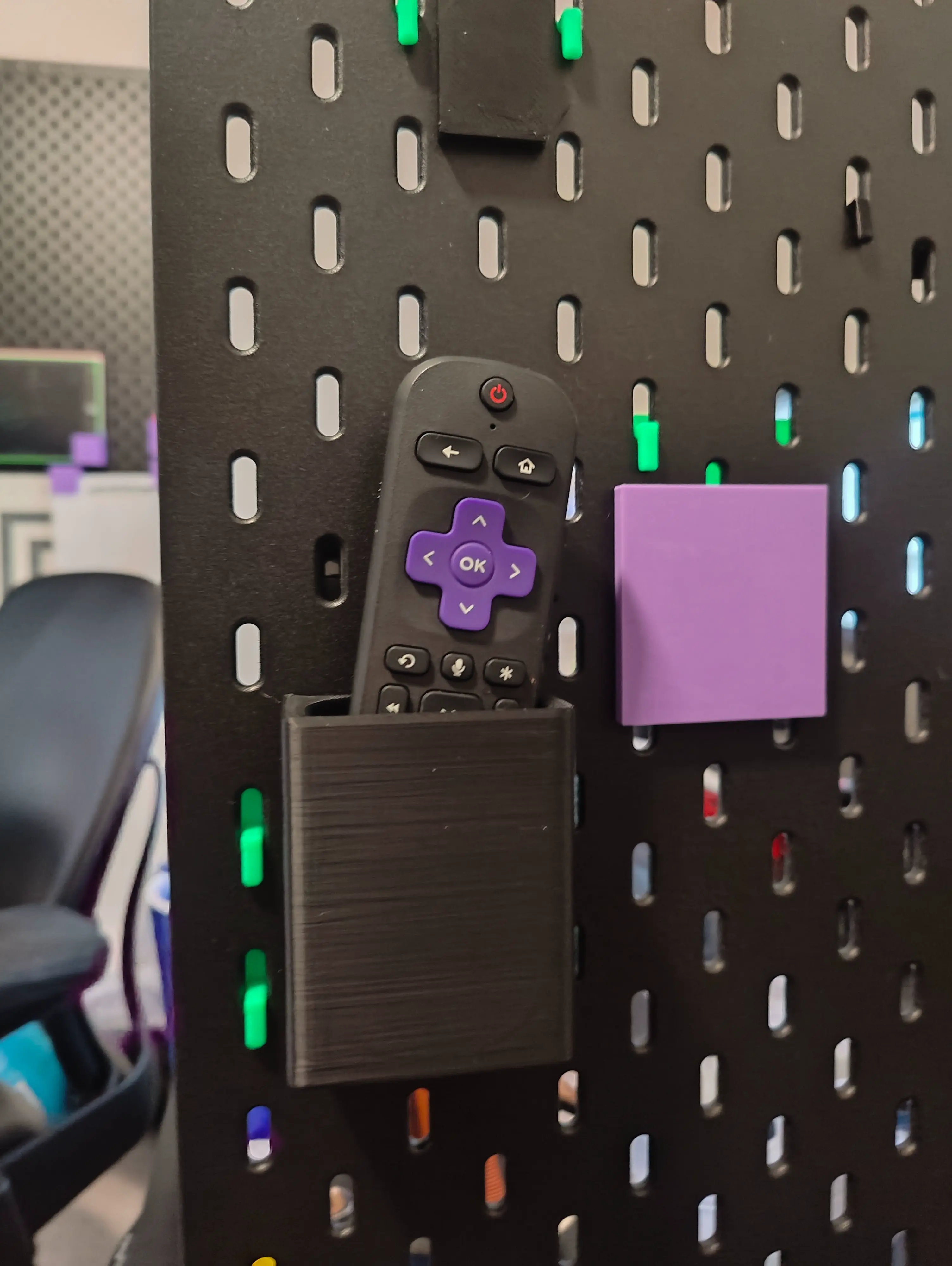 ROKU Remote Control Holder for IKEA Pegboard SKÅDIS