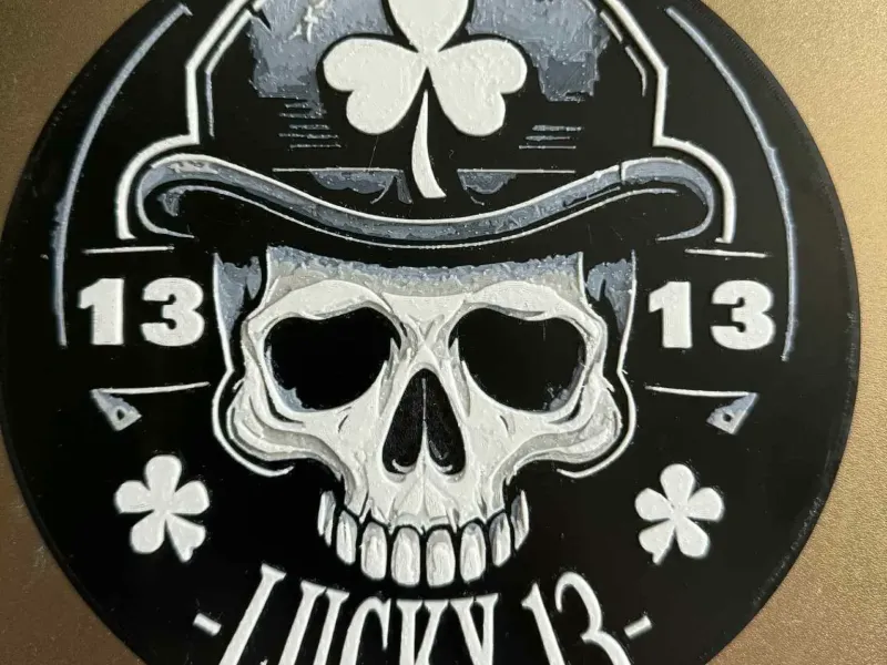 Lucky 13 Sign
