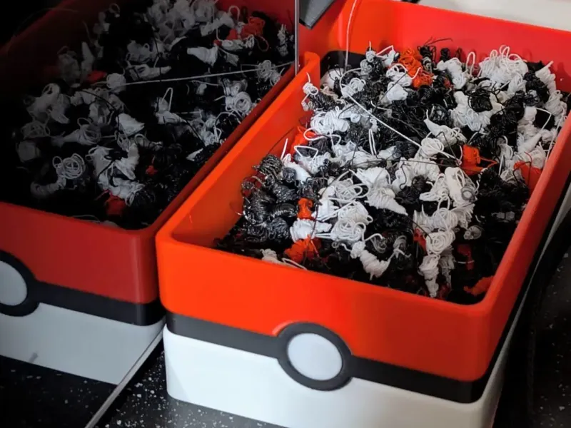 Pokeball style fillament poop bin