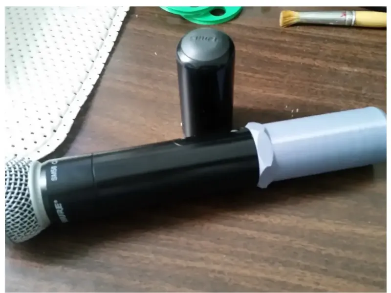 Vano batteria per Shure SM58