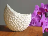 Crescent moon pot-2