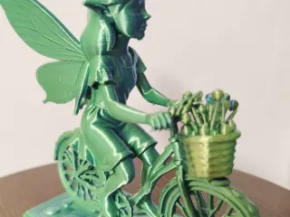 Lyria Meadowdance