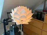 Pinecone Lamp-1