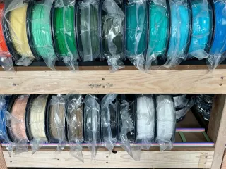Universal Spool Display Bracket