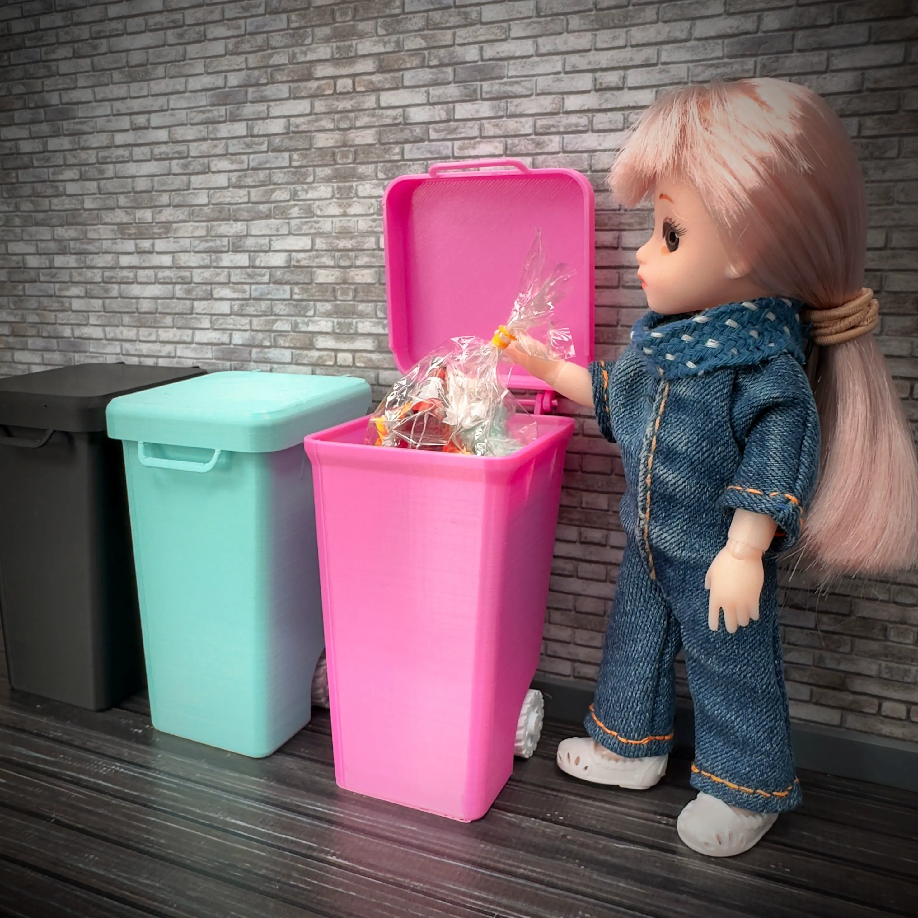1:12 Scale Miniature Street Trash Bin