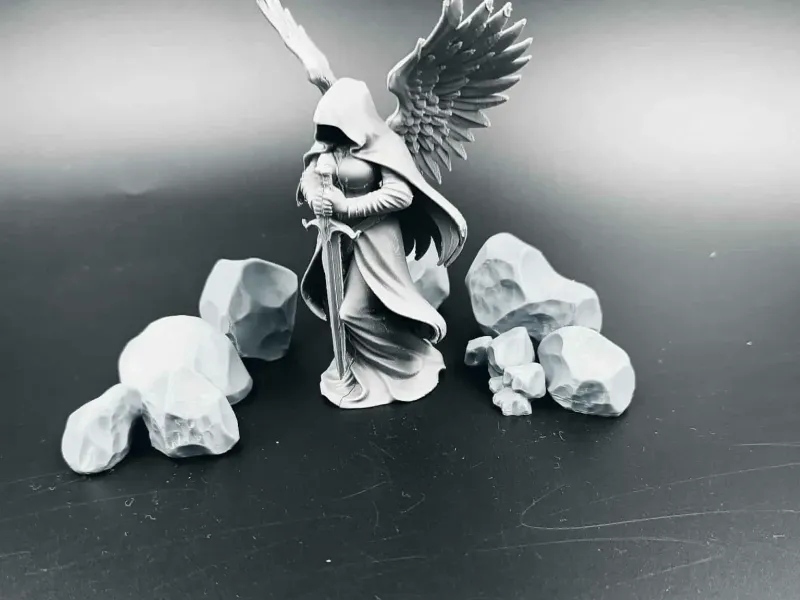 Faceless Angel with Sword – RPG Figurine - Terrain