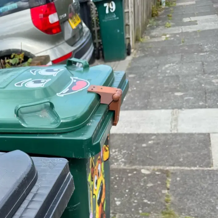 Groene afvalbaksluiting